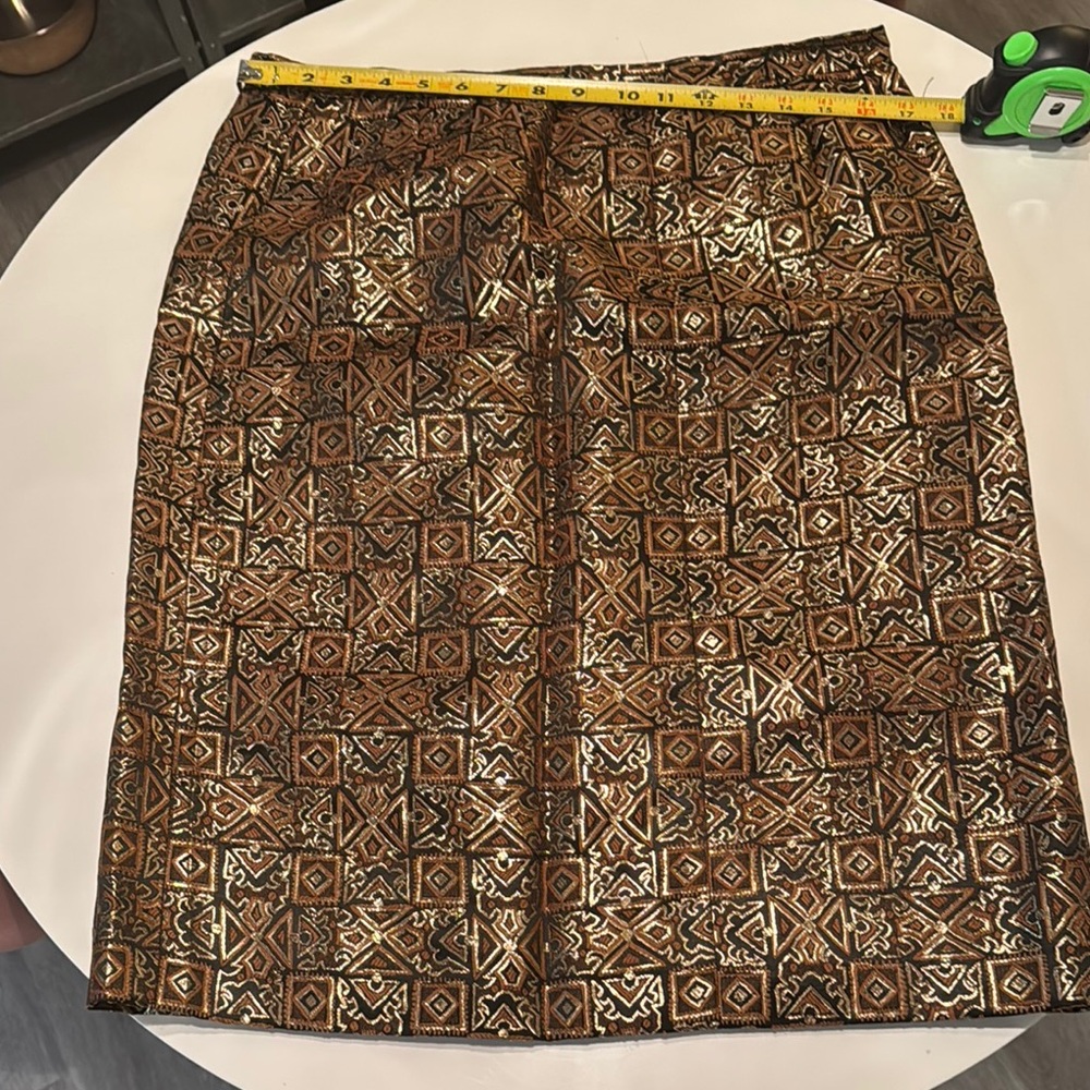 Elegant Gold and Brown Patterned Skirt
